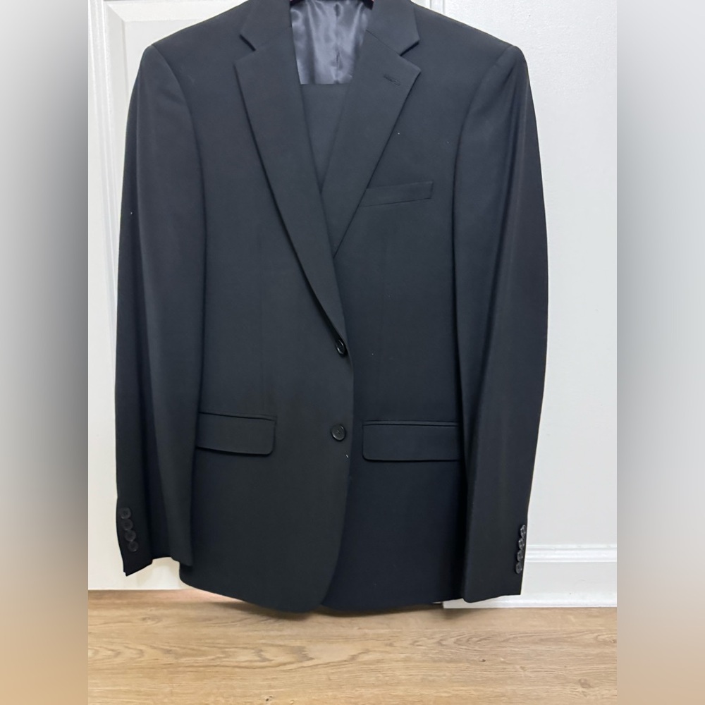 Calvin Klein Elegant Black Suit